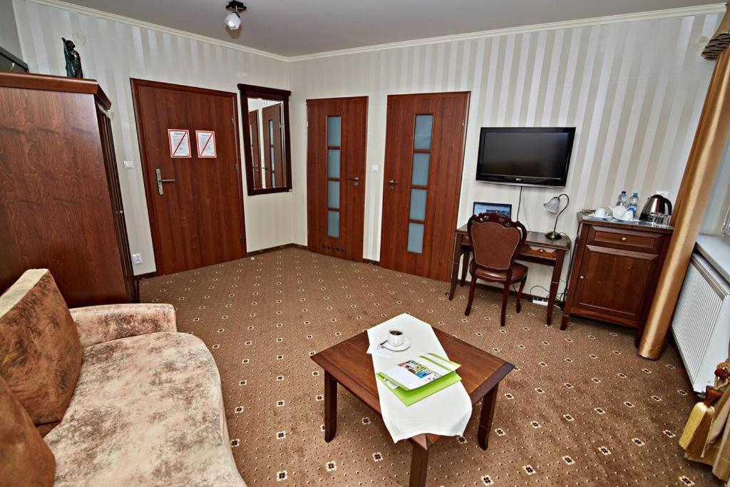 Hotel Soccer Sport Radomsko Eksteriør bilde